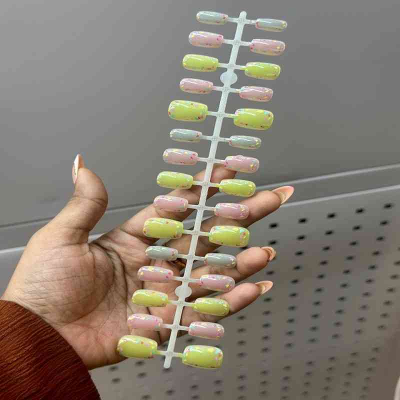 Fake Nails 07